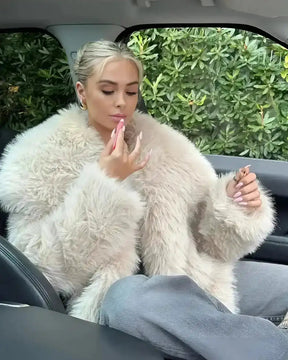 Casaco Sabrina com Textura Felpuda