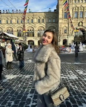 Casaco Sabrina com Textura Felpuda