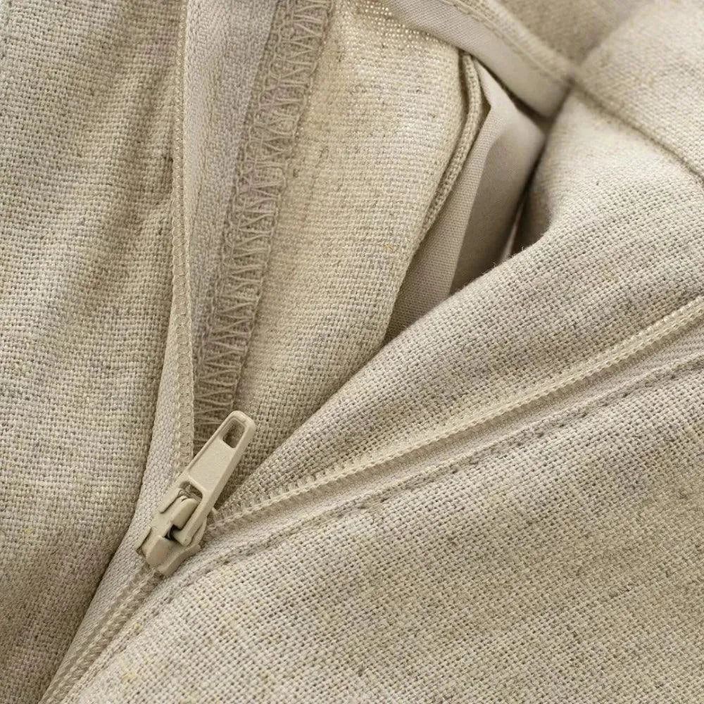 Conjunto em Alfaiataria - Colete e Shorts no Linho