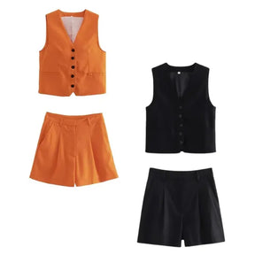 Conjunto em Alfaiataria - Colete e Shorts no Linho